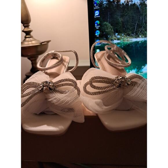 Perphy Shoes - Perphy White Heels With Rhinestones Size 6